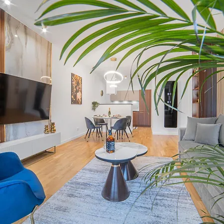 Apartament Amber Centrum Z Basenem Apartament *