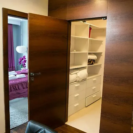 Apartament Amber Centrum Z Basenem Apartament *