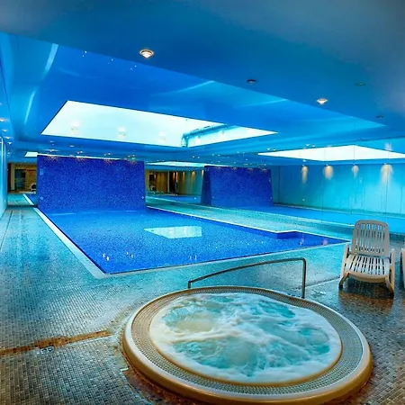 Apartament Amber Centrum Z Basenem *